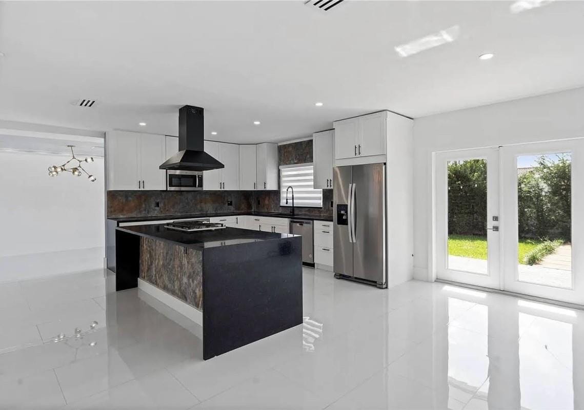1930 NE 211th Street, Miami, FL 33179 photo 2