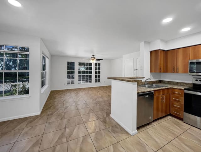 1050 Crystal Way G, Delray Beach, FL 33444