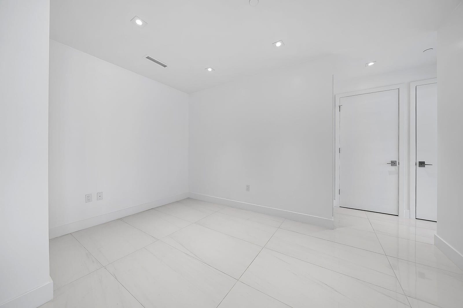 3100 Ocean Drive N H1502, Singer Island, FL 33404 photo 18