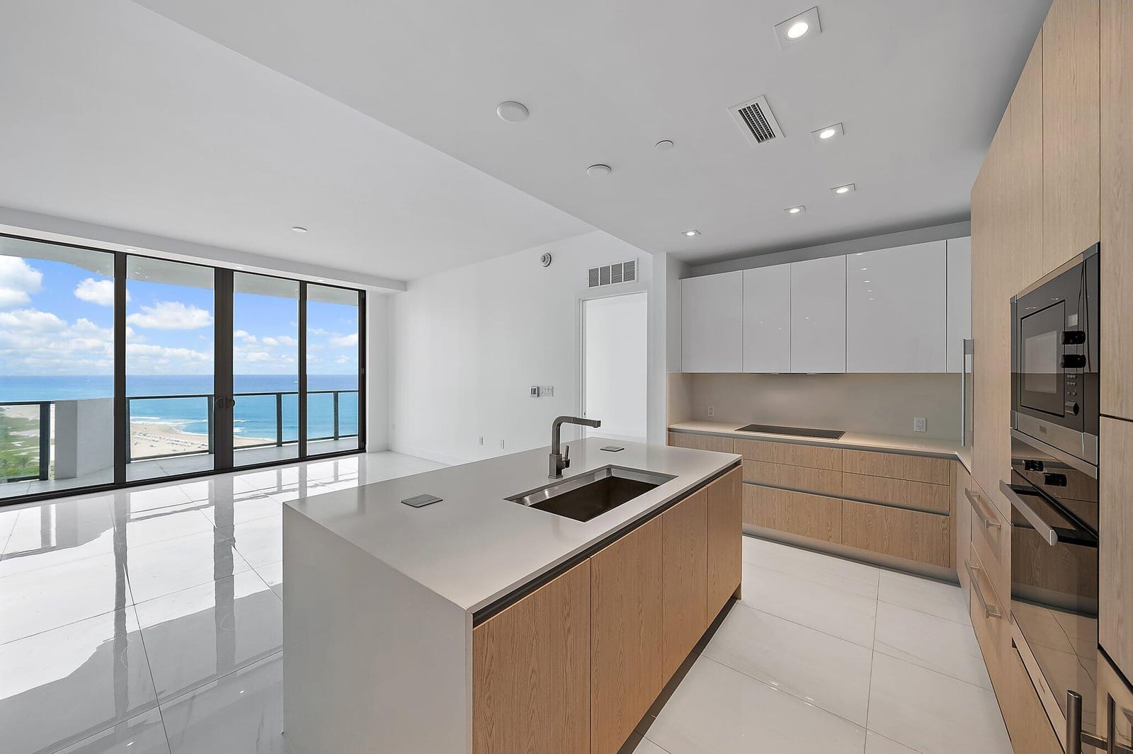 3100 Ocean Drive N H1502 — photo 6