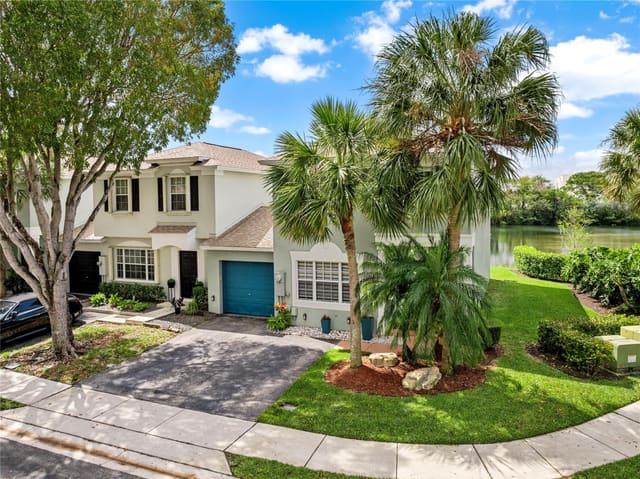 9560 E Plum Harbor Way 9560, Tamarac, FL 33321