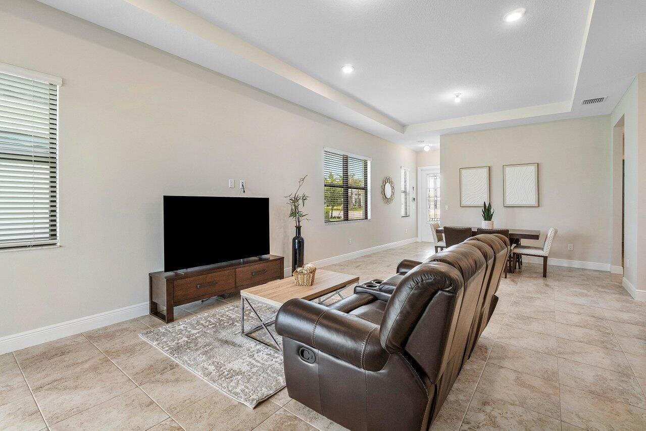 4817 Saint Armands Way — photo 4