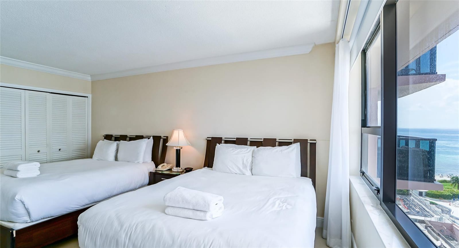 5225 Collins Avenue 1417 — photo 11