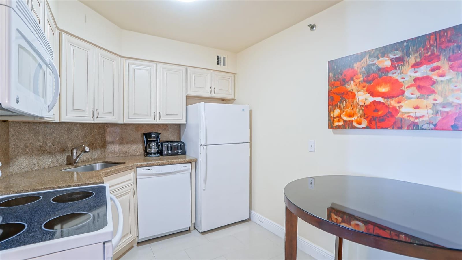 5225 Collins Avenue 1417 — photo 5