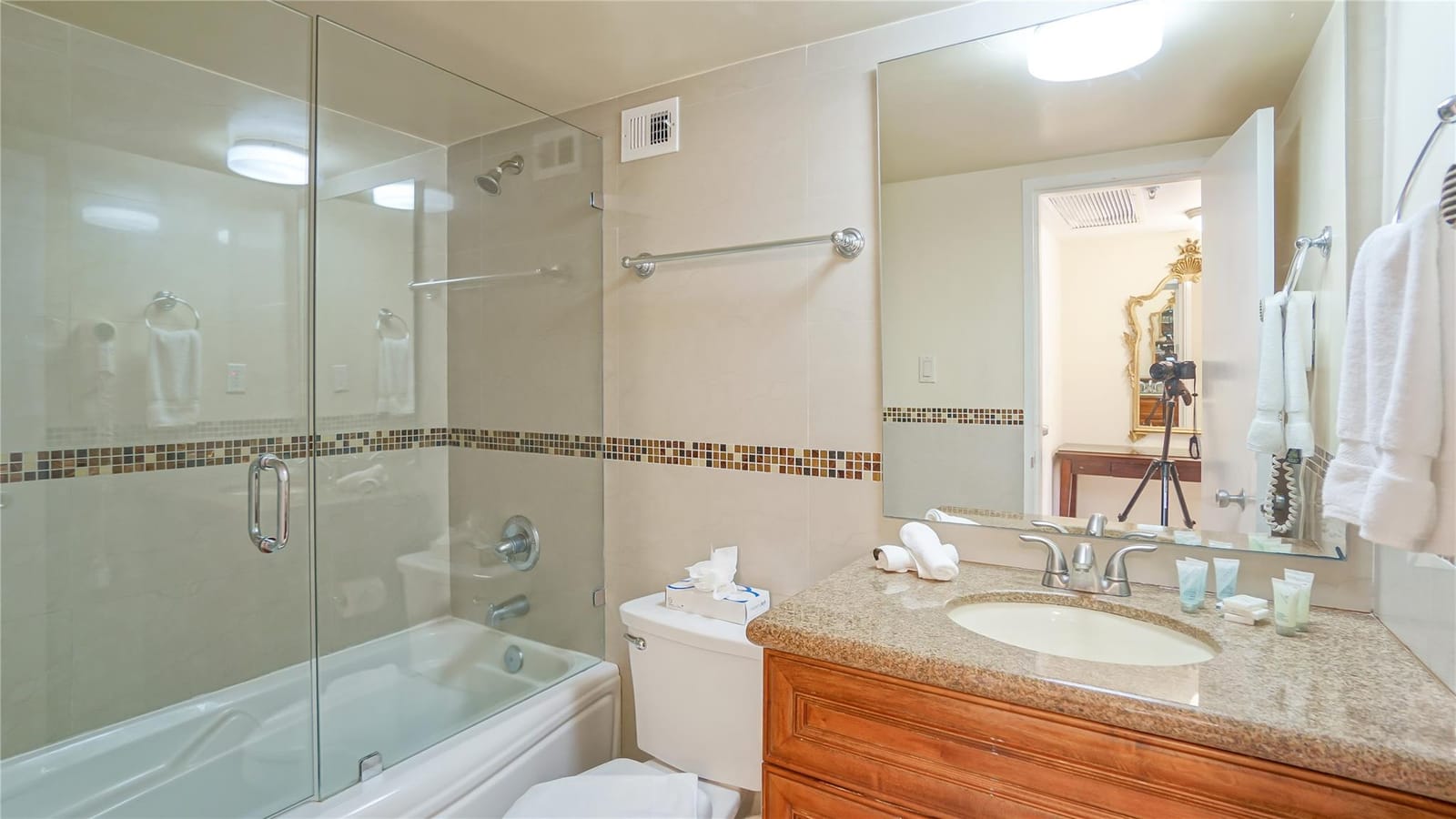 5225 Collins Avenue 1417 — photo 6