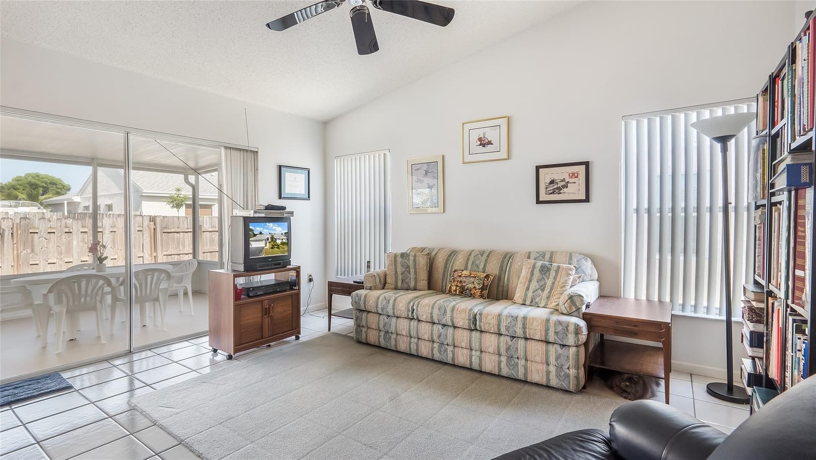 4020 SW 72nd Way — photo 4