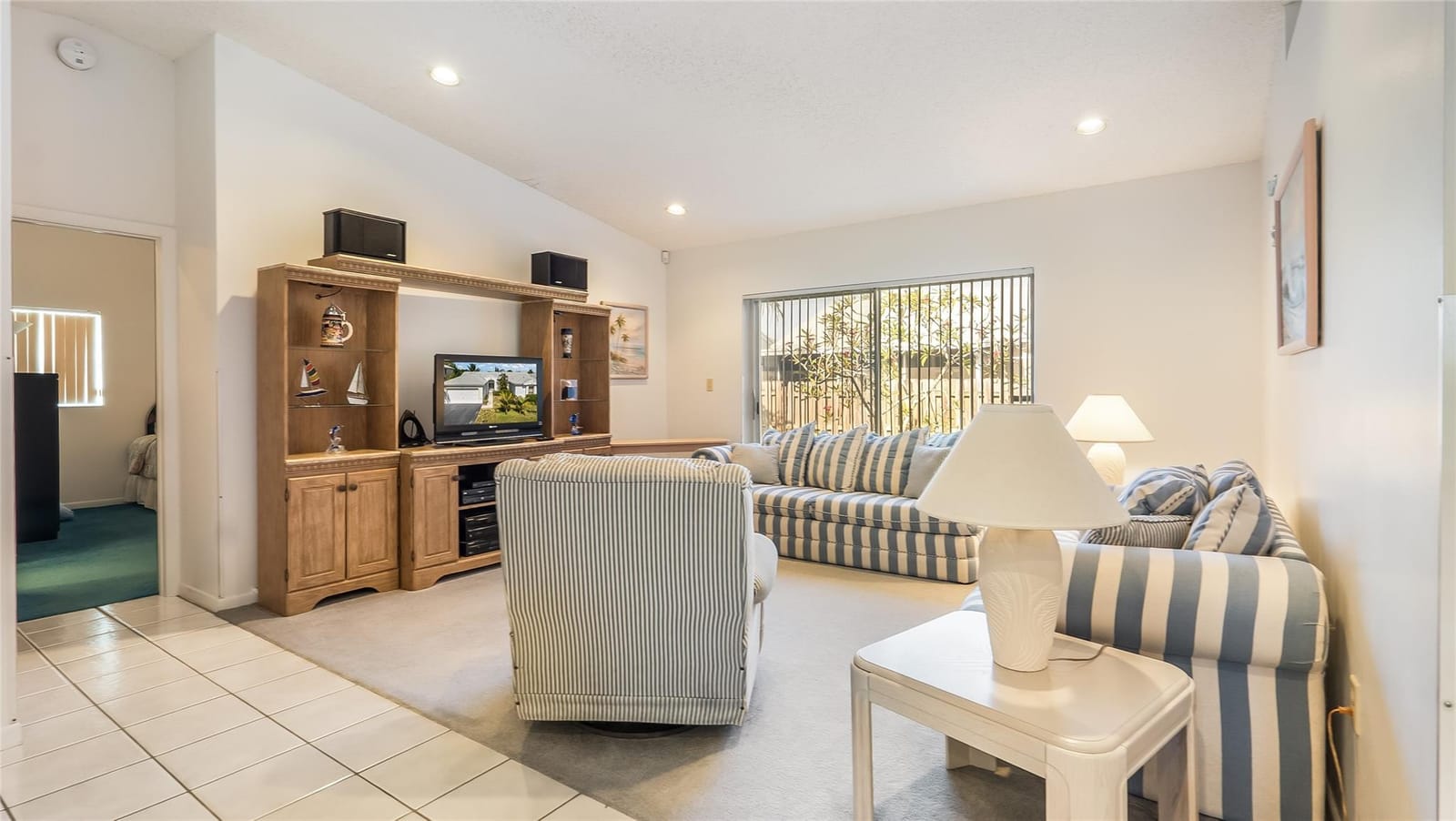 4020 SW 72nd Way — photo 8