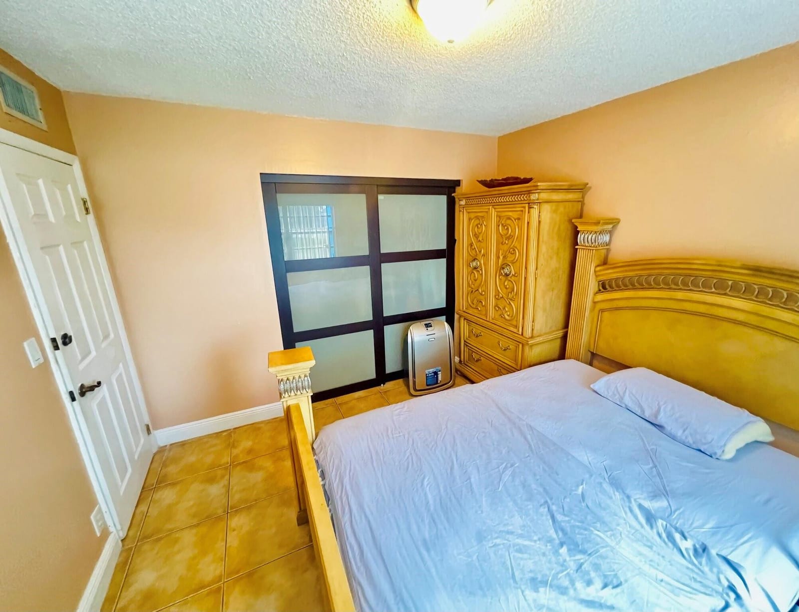 12800 SW 43rd Drive 103B — photo 8