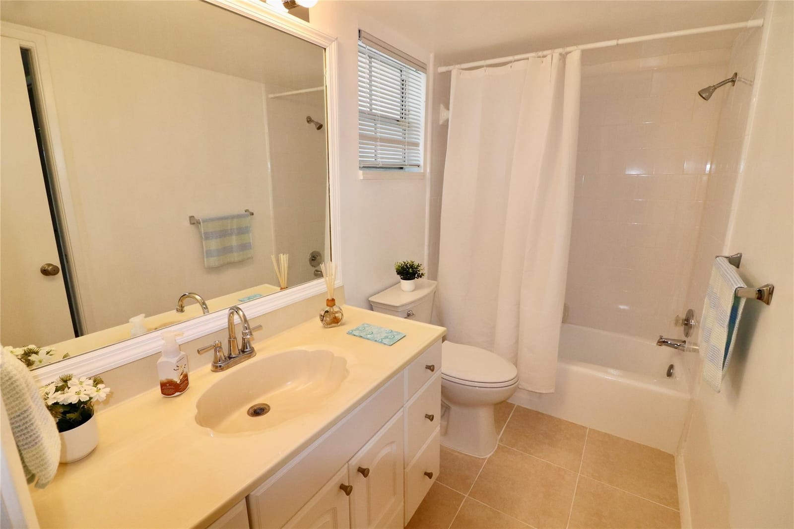 2801 N Palm Aire Drive 505, Pompano Beach, FL 33069 photo 15