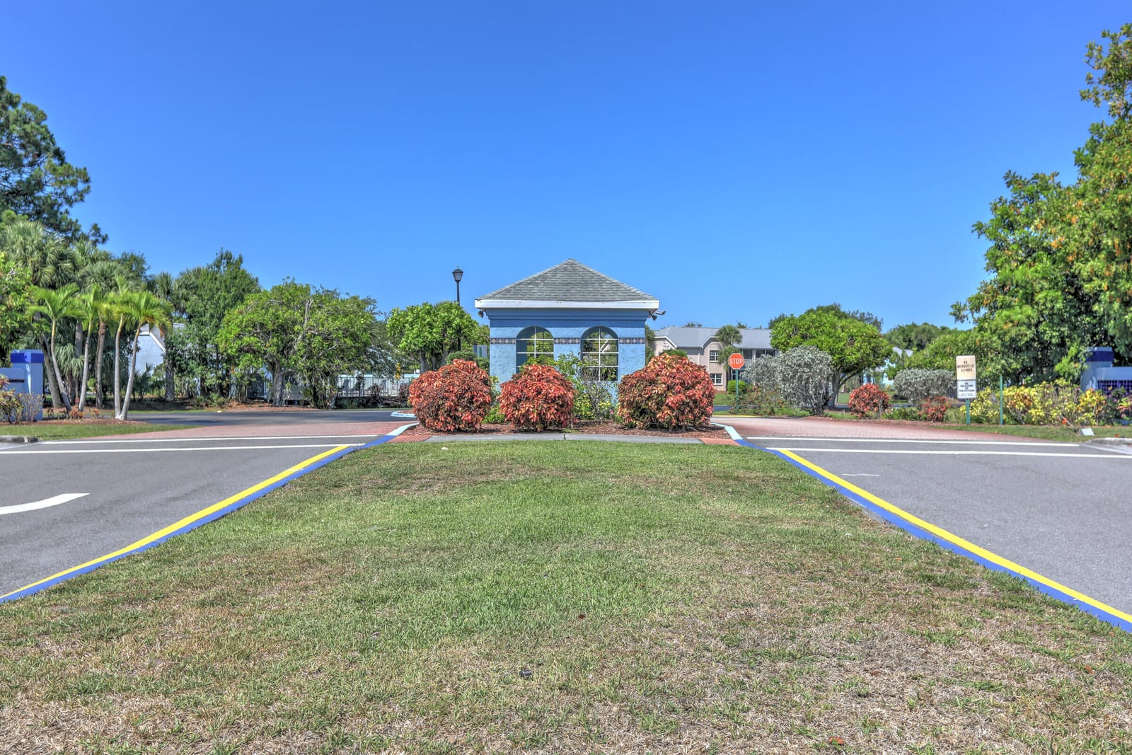 1604 SE Green Acres Circle T201, Port St. Lucie, FL 34952 photo 2