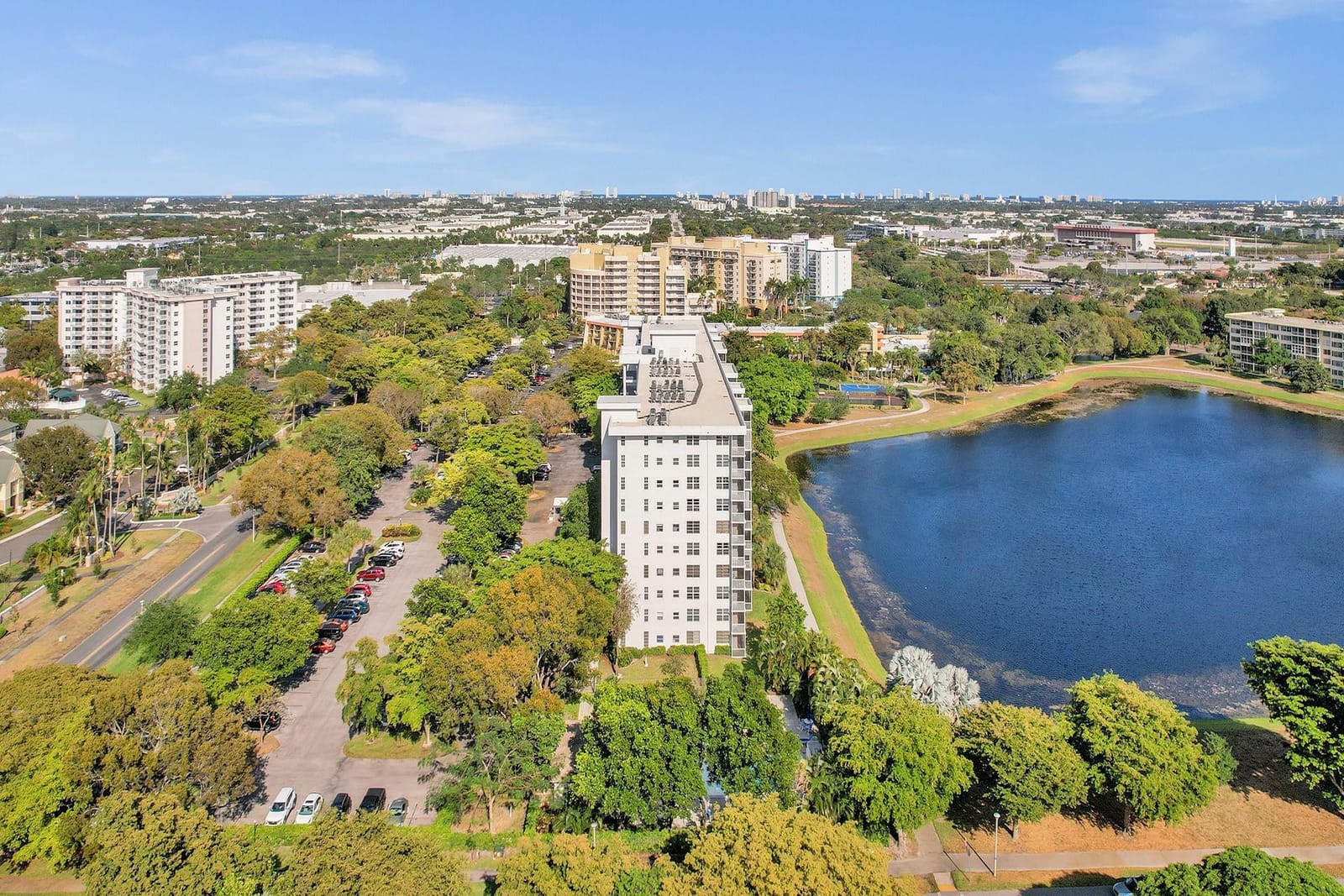 2900 N Course Drive 705 — photo 4