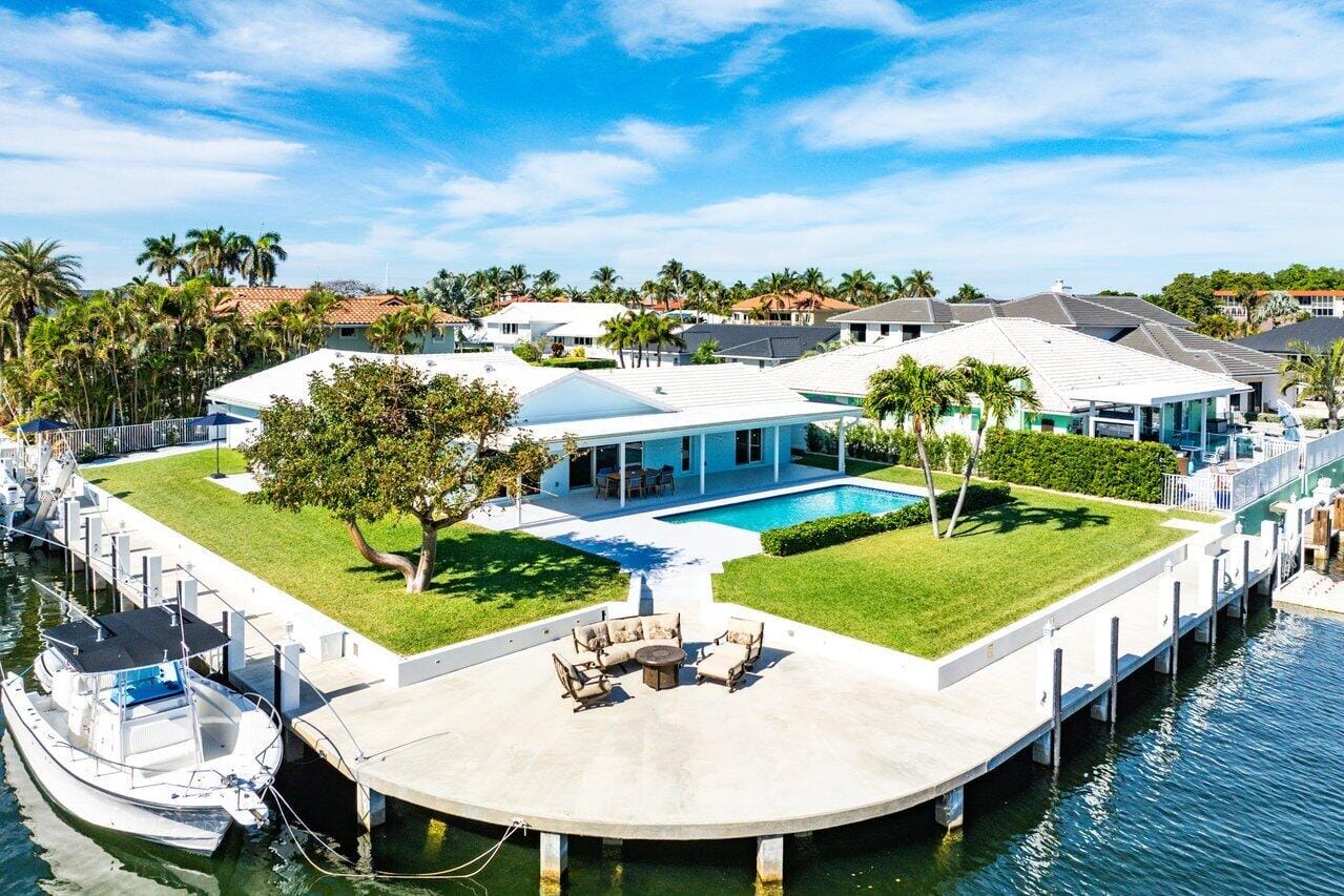 3 bedroom home for sale at 3020 47th, Lighthouse Point, FL 33064 — $3,695,000