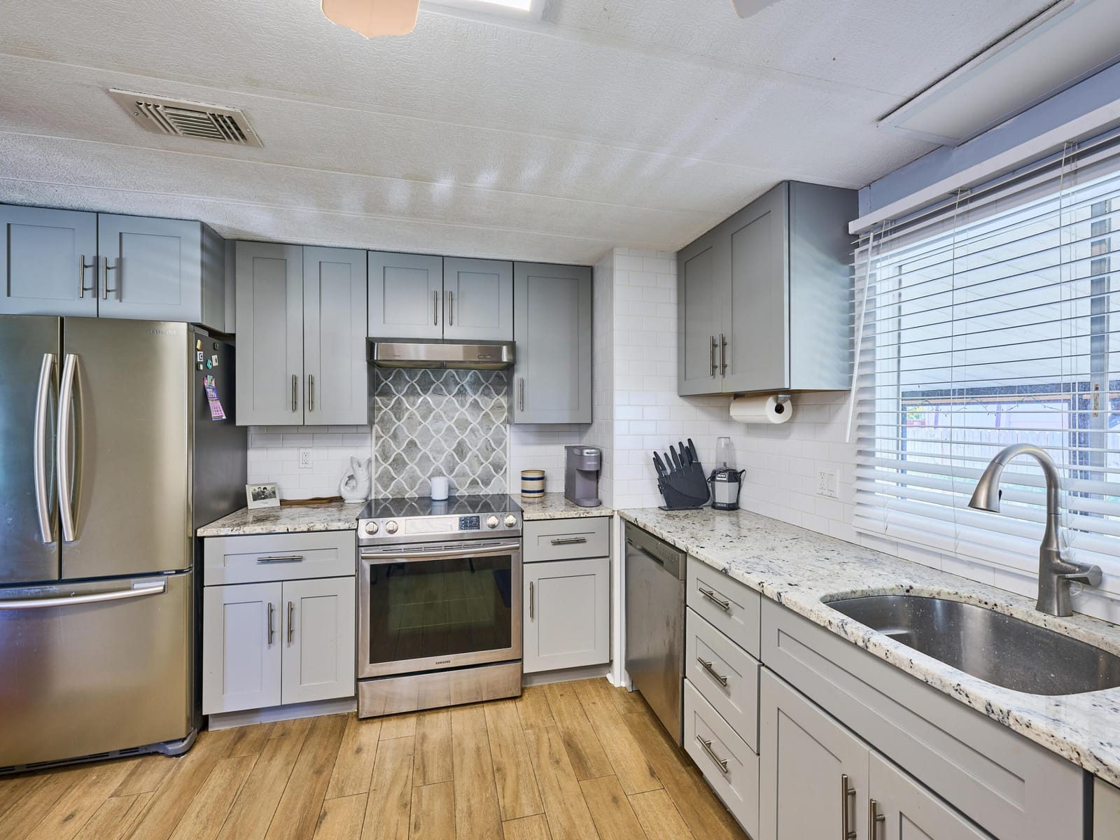 8001 SE Shenandoah Drive, Hobe Sound, FL 33455 photo 9