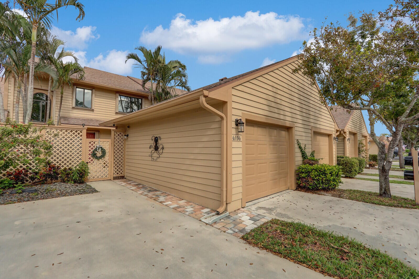 6136 SE Georgetown Place, Hobe Sound, FL 33455 photo 2