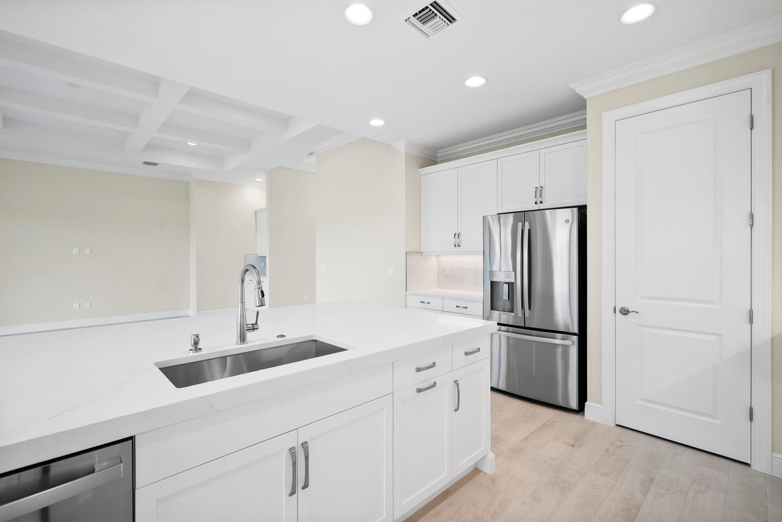 6344 High Pointe Circle, Vero Beach, FL 32967 photo 5