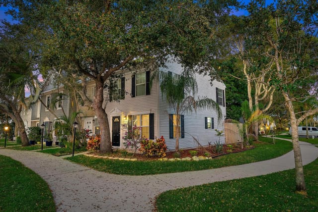 301 Georgian Park Drive, Jupiter, FL 33458