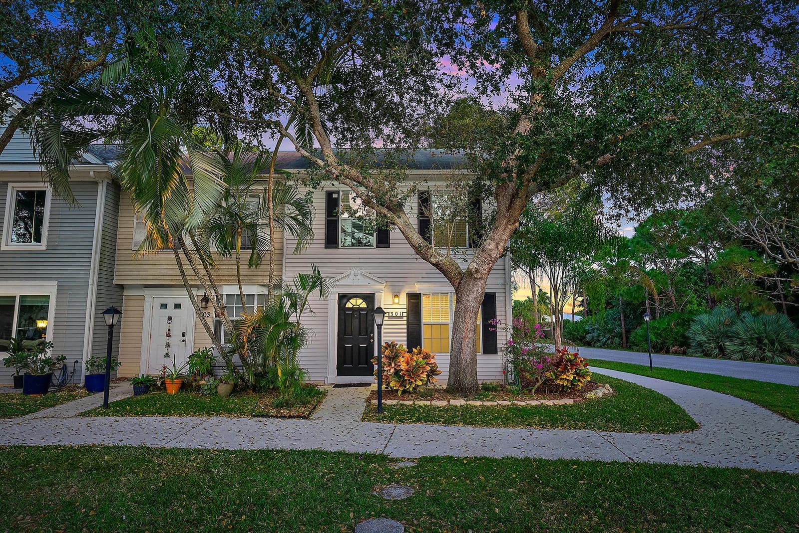 301 Georgian Park Drive — photo 2