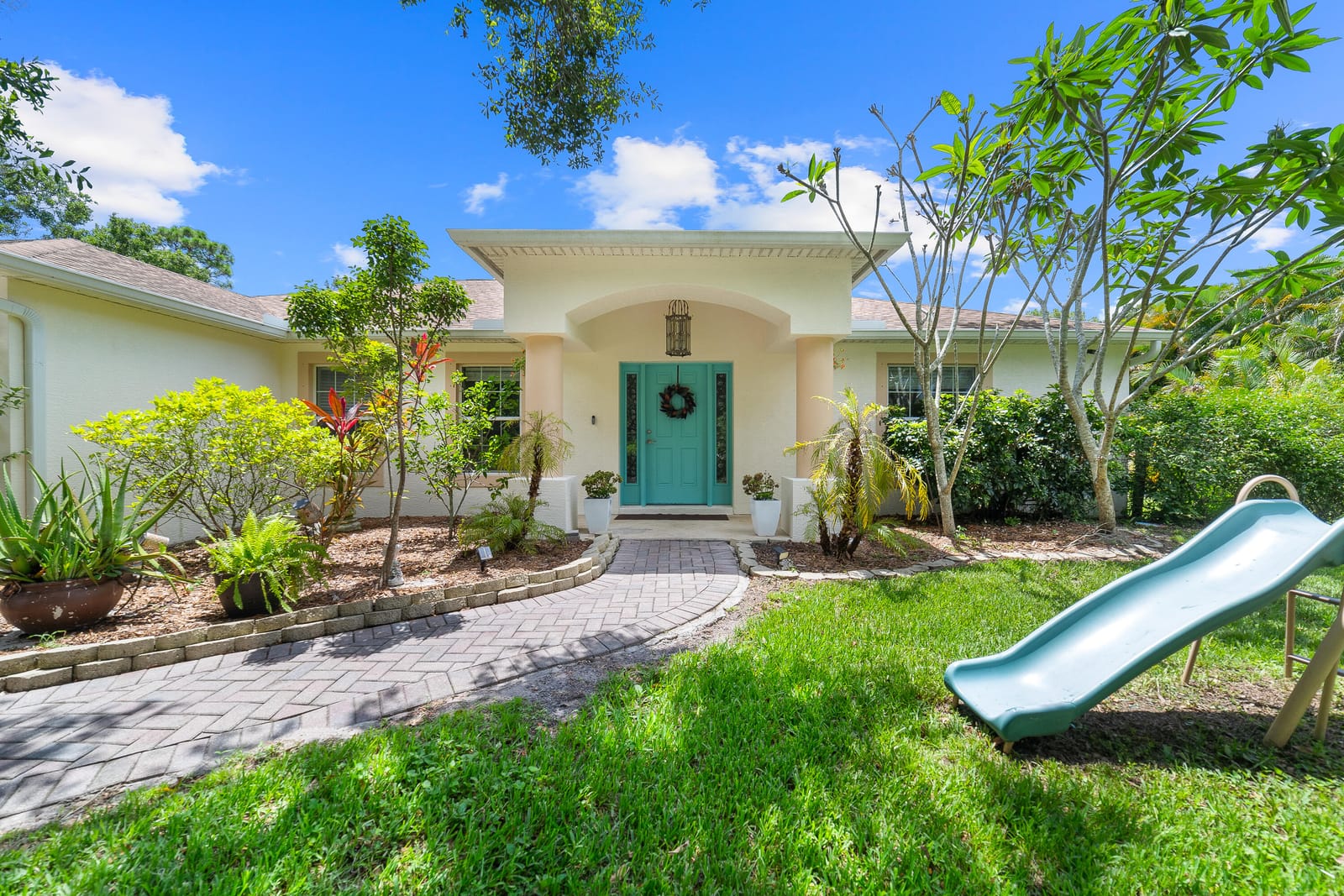 1325 Bennett Road, Fort Pierce, FL 34947