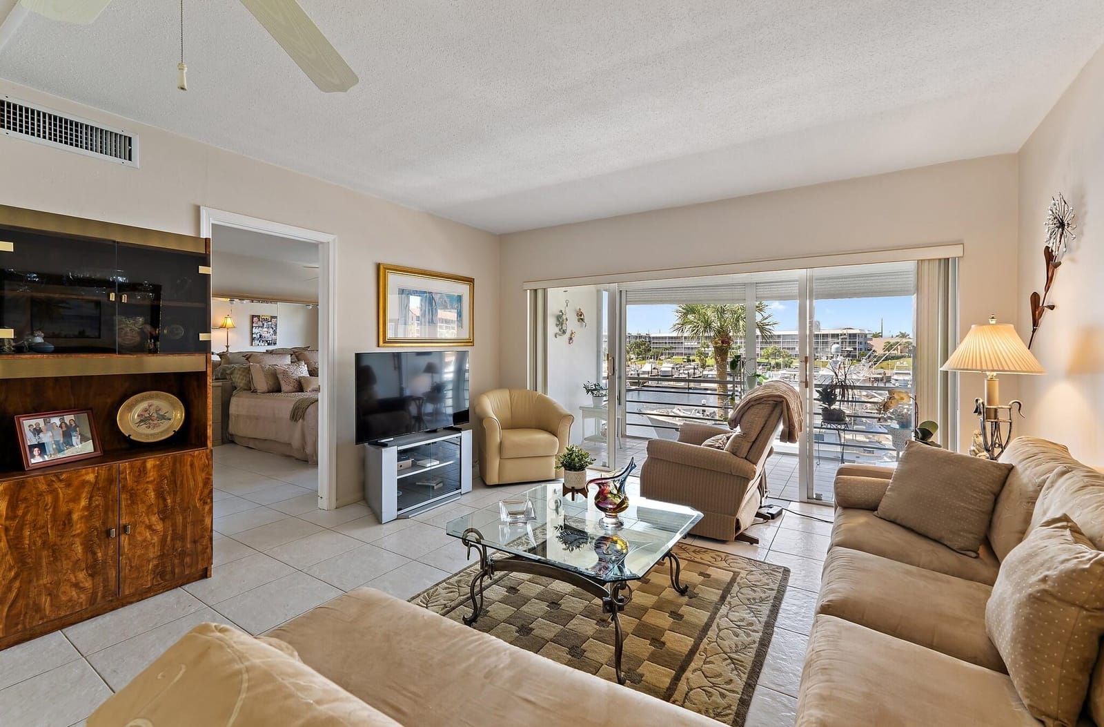 29 Yacht Club Drive #302-D — photo 10