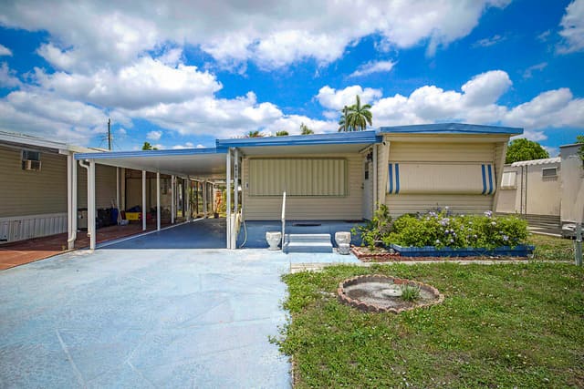 8919 Palm Street, sold in Pine Grove Village, Boynton Beach, FL