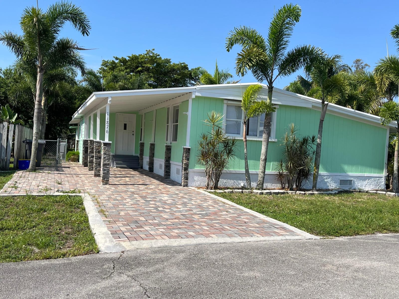 11876 Atlantic Circle, Boca Raton, FL 33428