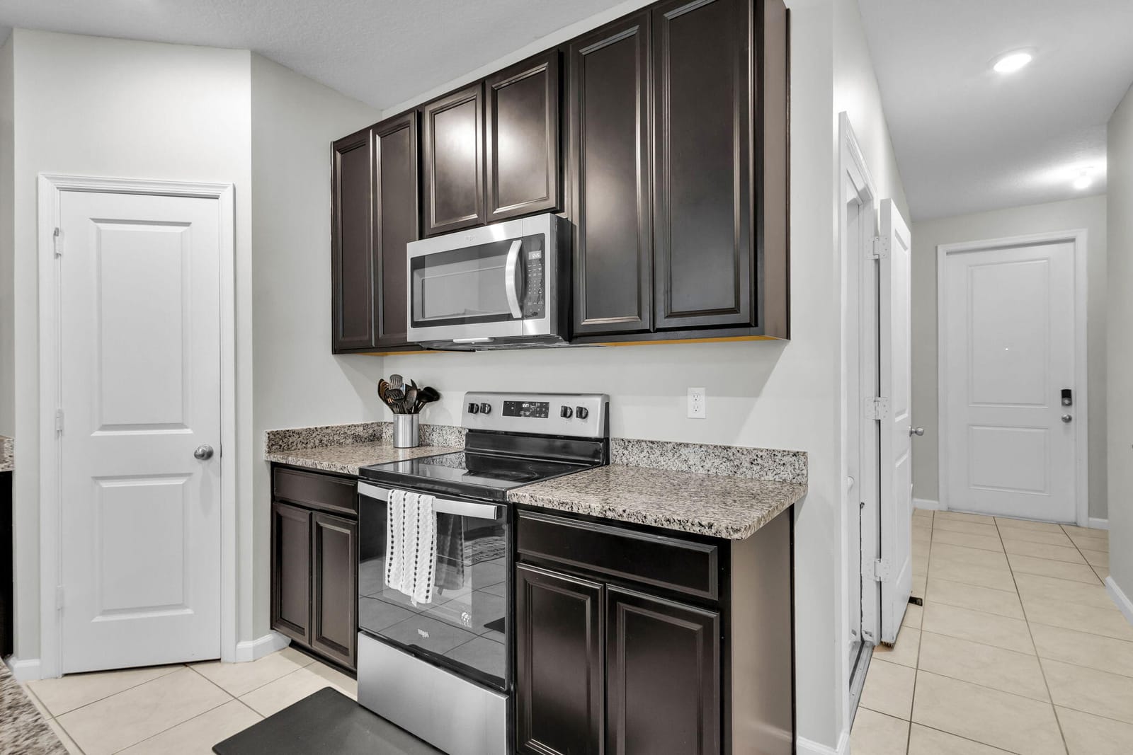 6340 Sailpointe Lane — photo 8