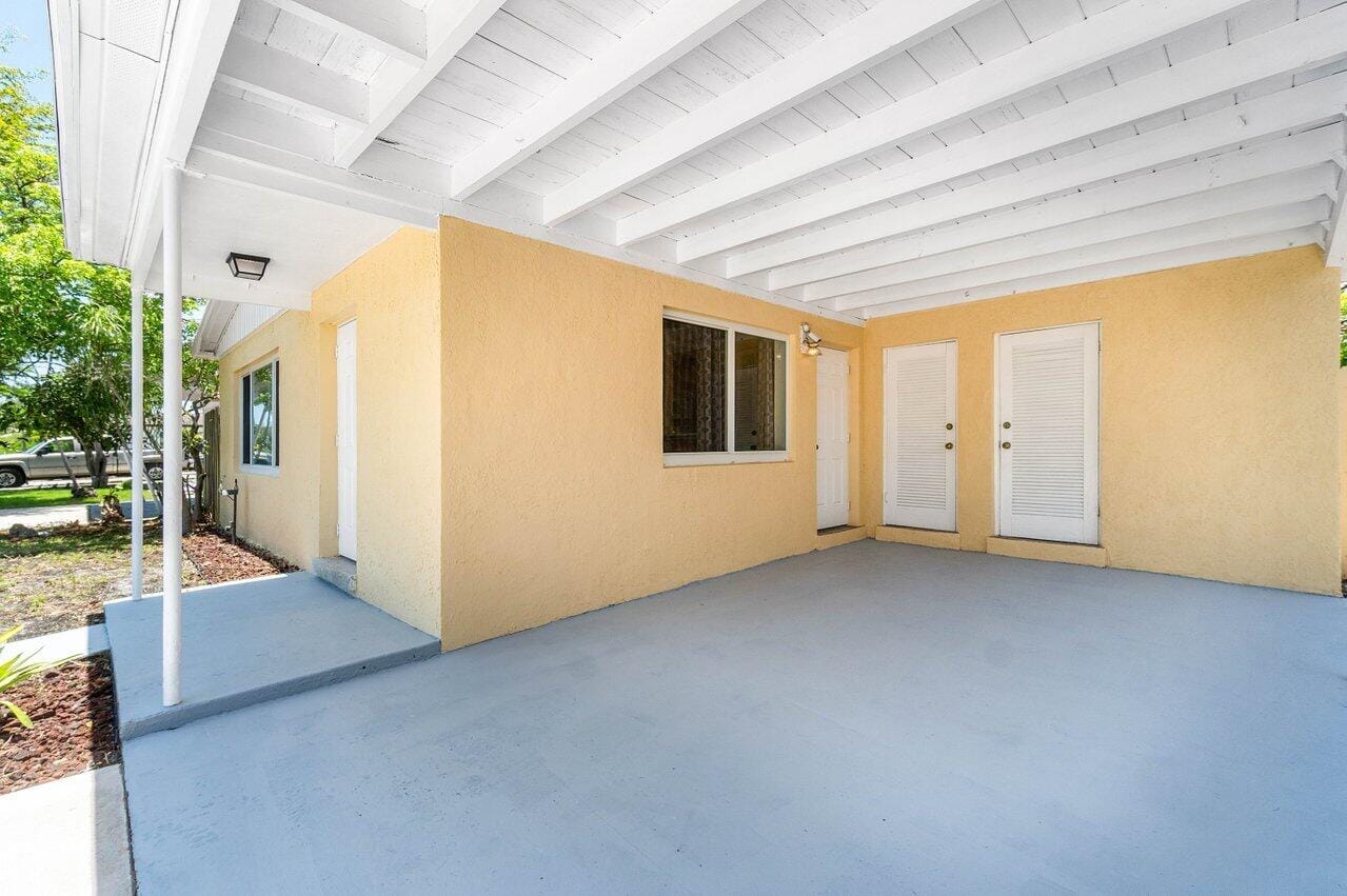 1405 N J Terrace — photo 12