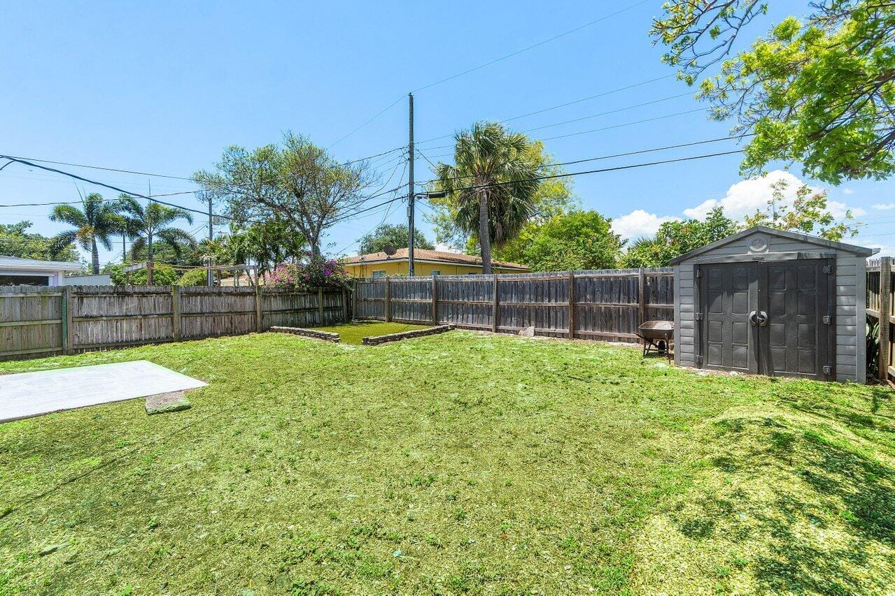 1405 N J Terrace, Lake Worth Beach, FL 33460 photo 16