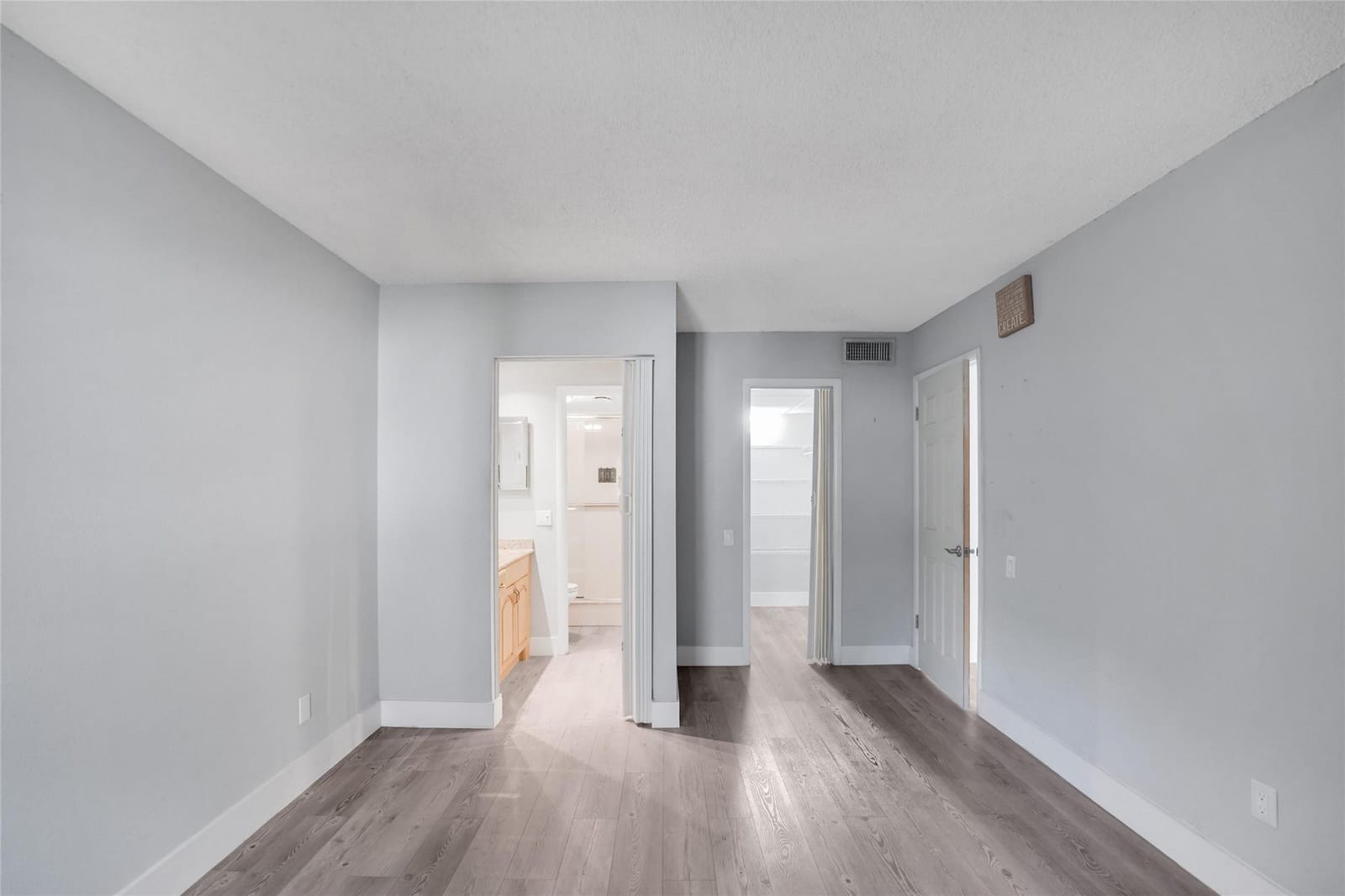 5206 NE 6th Avenue E1, Fort Lauderdale, FL 33334 photo 13