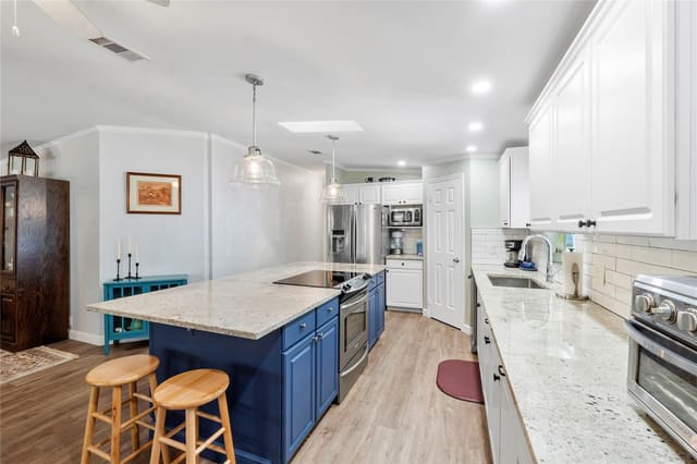 6474 NW 37th Avenue, sold in K S Park, Coconut Creek, FL