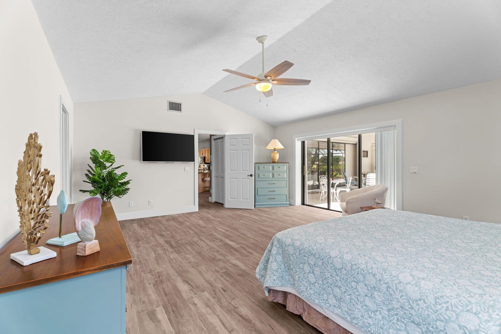 4704 SW Bermuda Way — photo 8