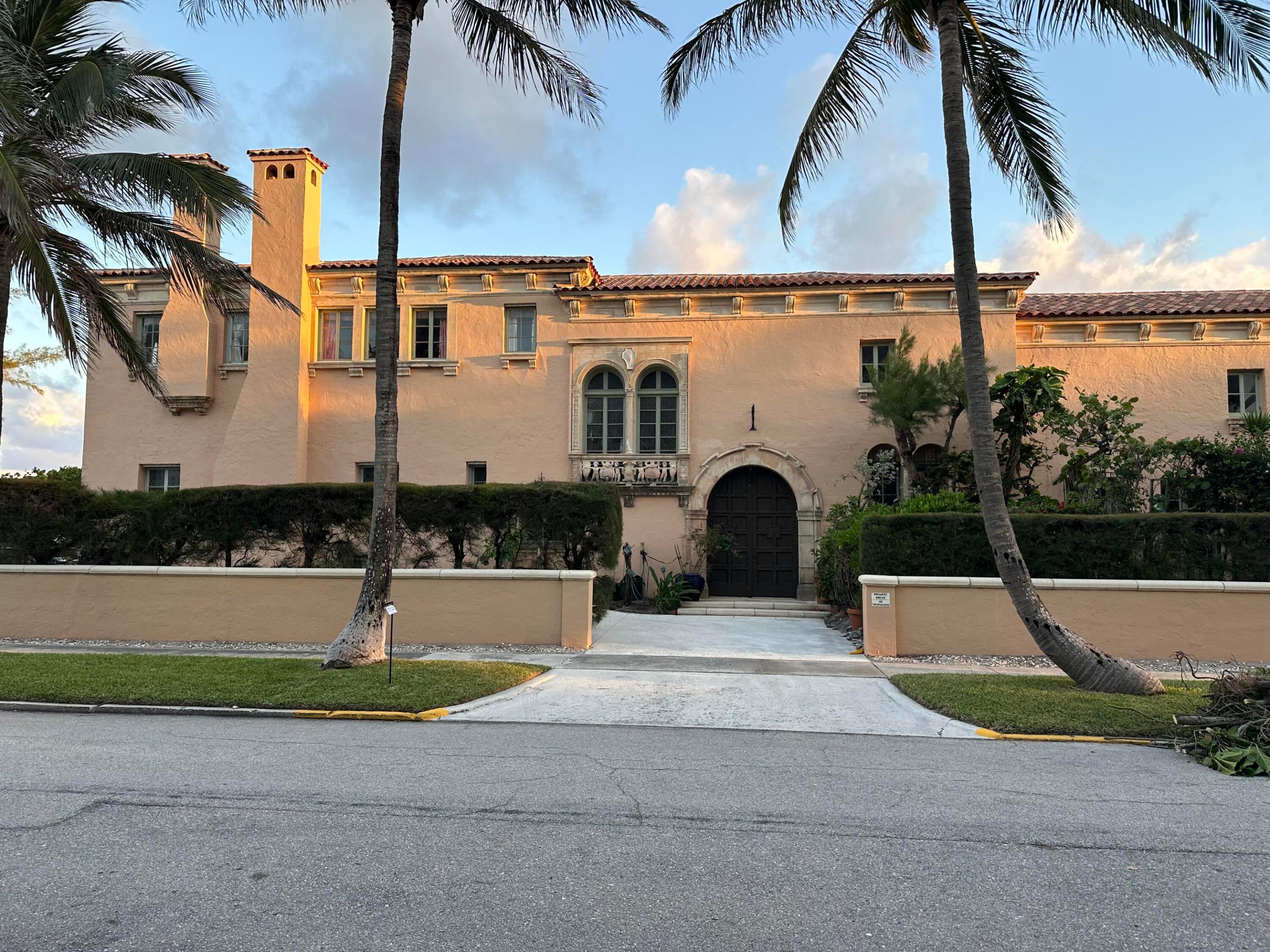 200 N Ocean Boulevard 1, Palm Beach, FL 33480, Palm Beach