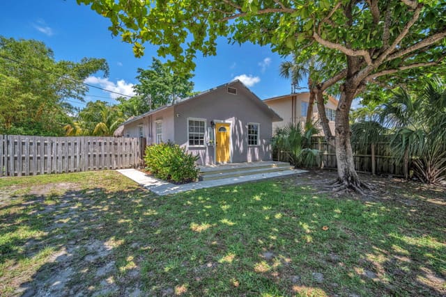 1005 SW 15 Terrace, sold in Riverside No 3, Fort Lauderdale, FL