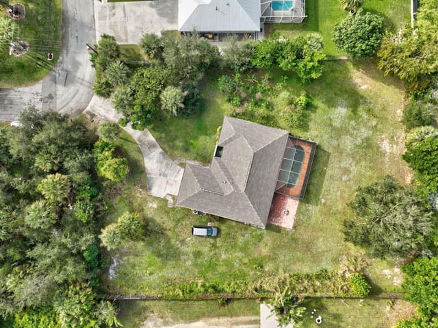 8865 SE May Terrace, sold in Papaya Village, Hobe Sound, FL