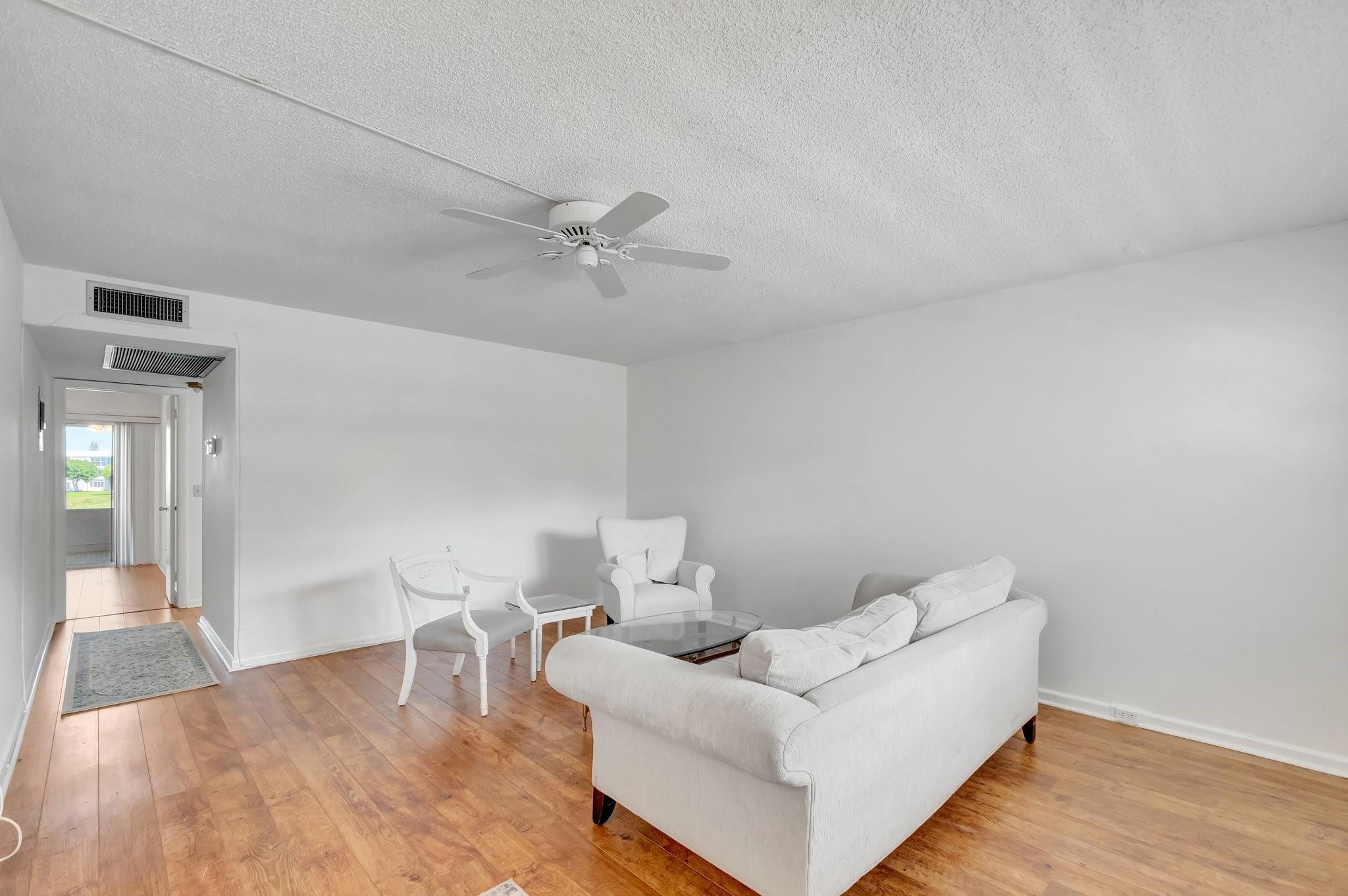 267 Wellington J 267 — photo 2