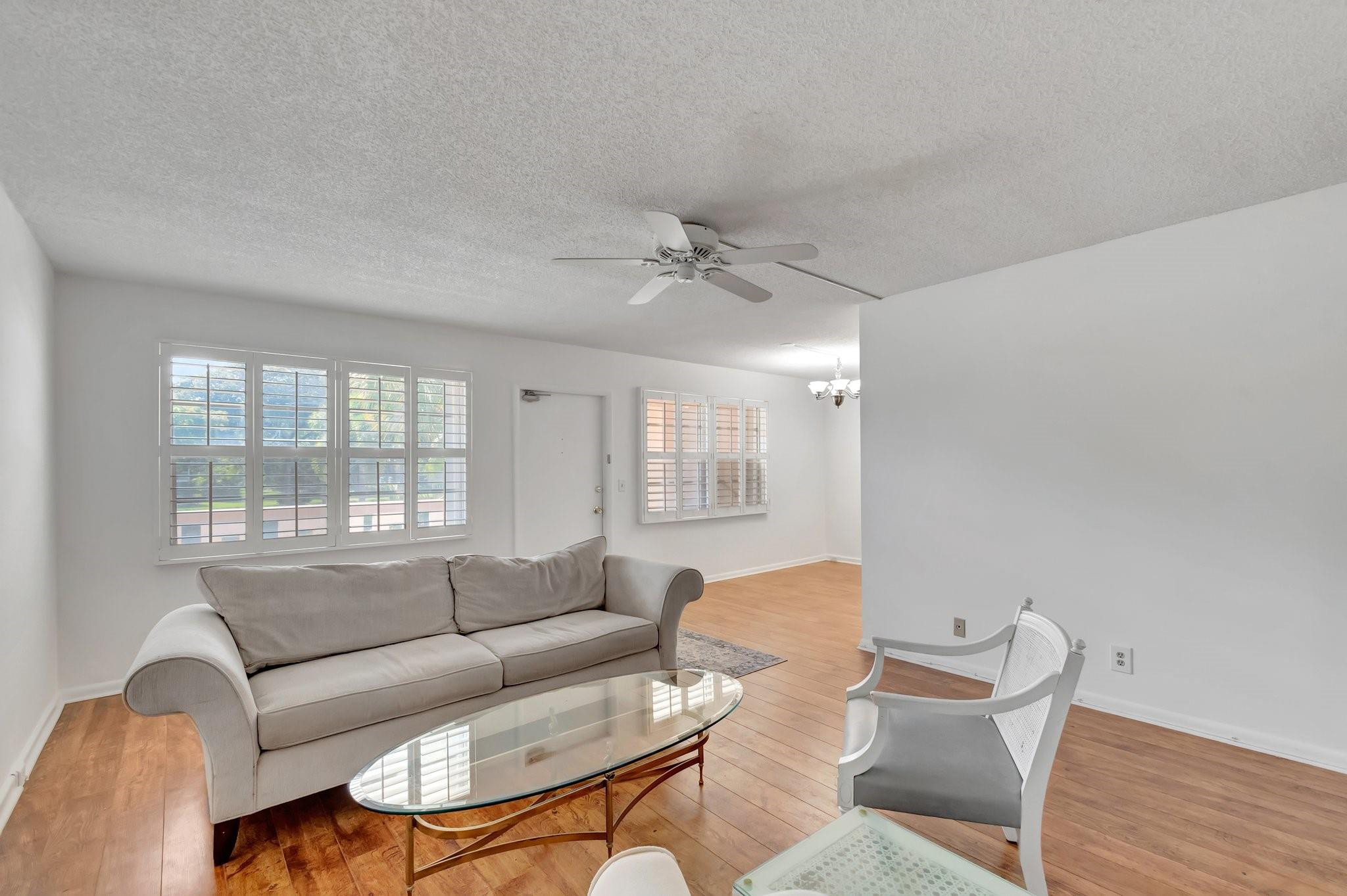 267 Wellington J 267 — photo 4