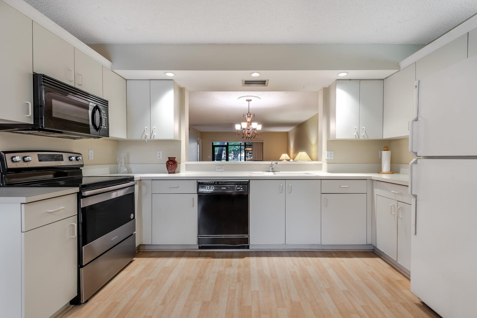 9717 Sills Drive E 103 — photo 6