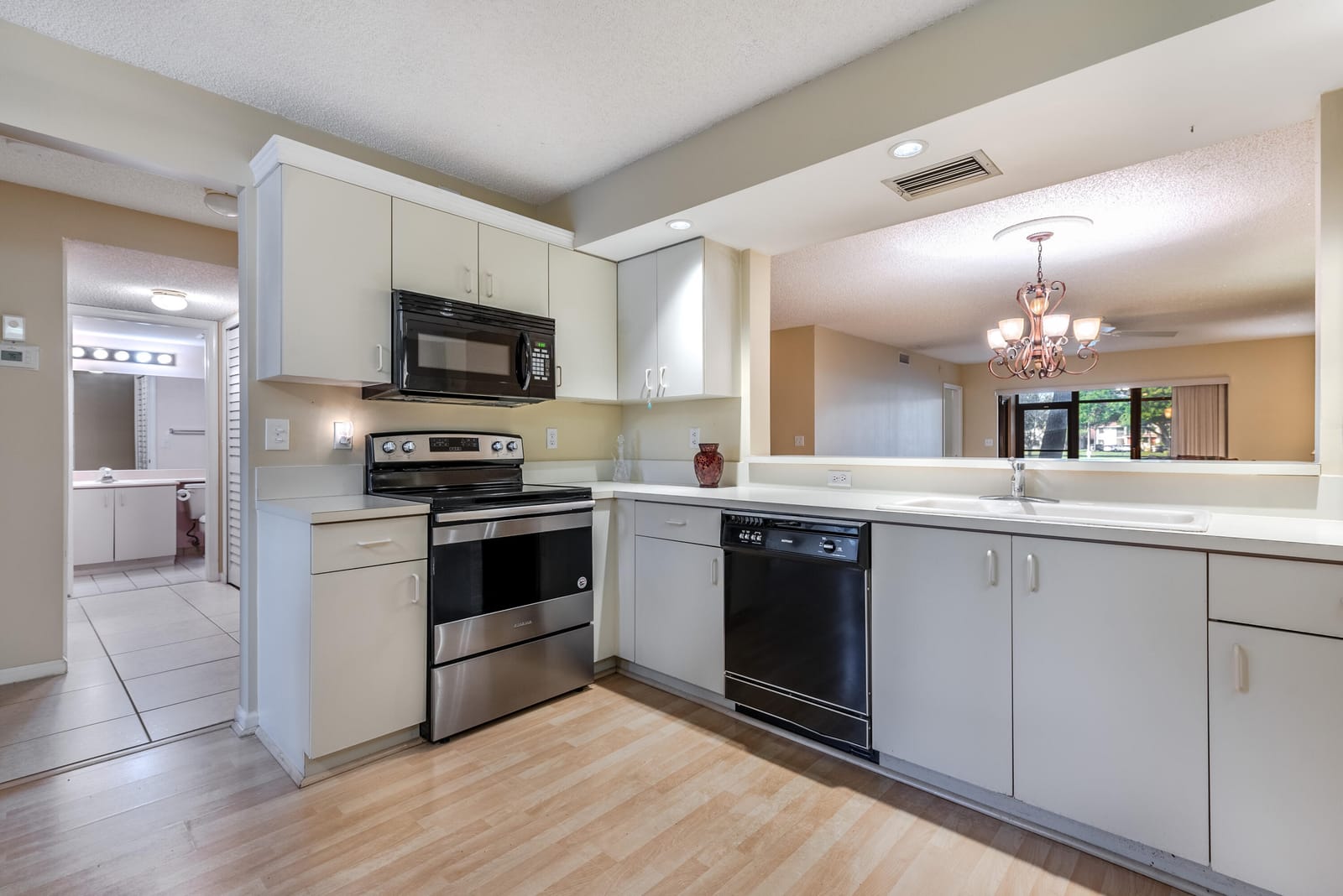 9717 Sills Drive E 103 — photo 7