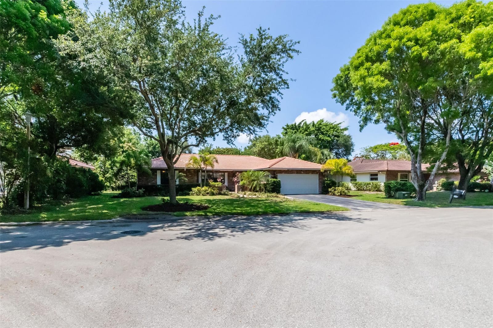 9420 SW 1st Place, Coral Springs, FL 33071
