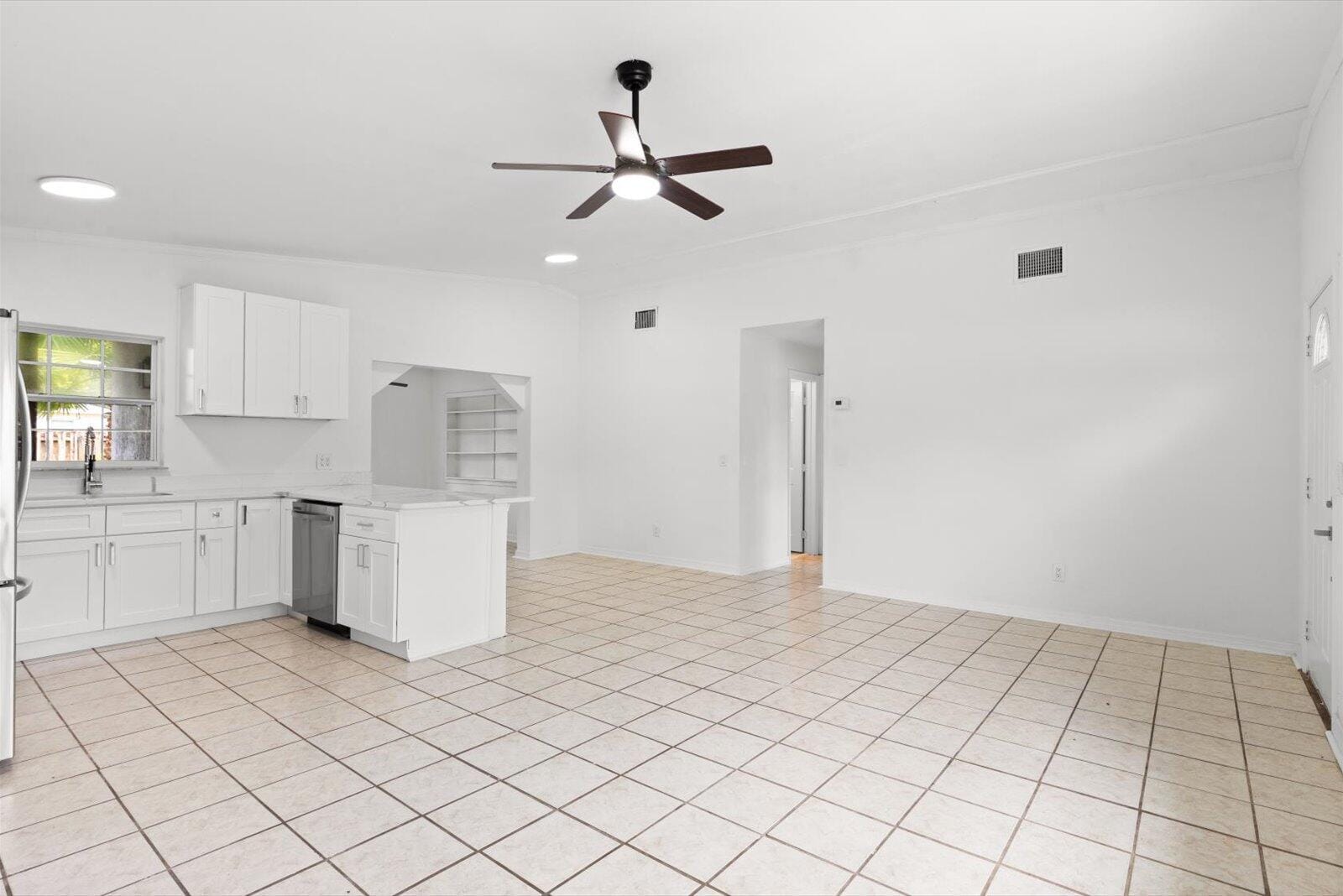 7802 Miramar Avenue — photo 6