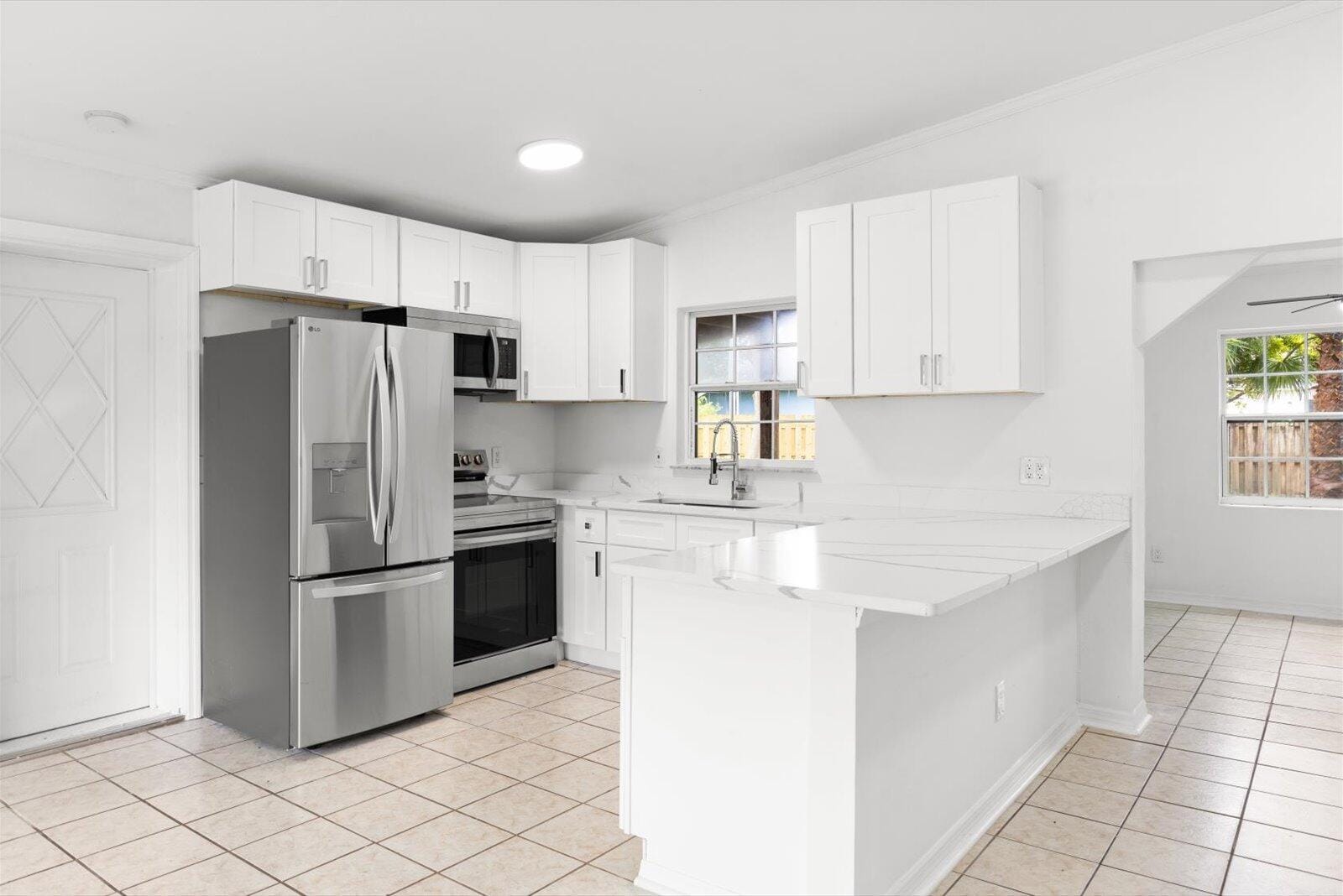 7802 Miramar Avenue — photo 8