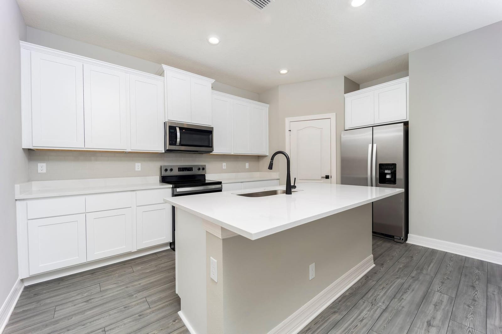 1810 Celebration Drive — photo 5