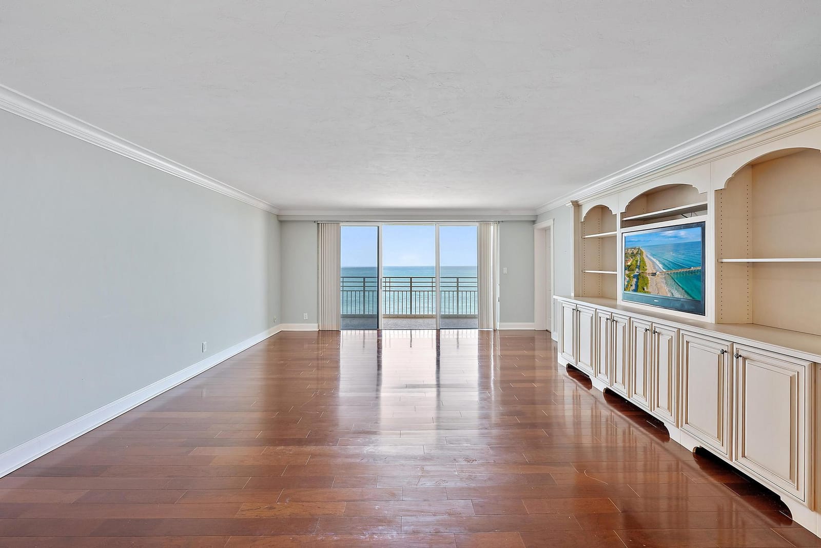 350 Beach Road 503 — photo 11