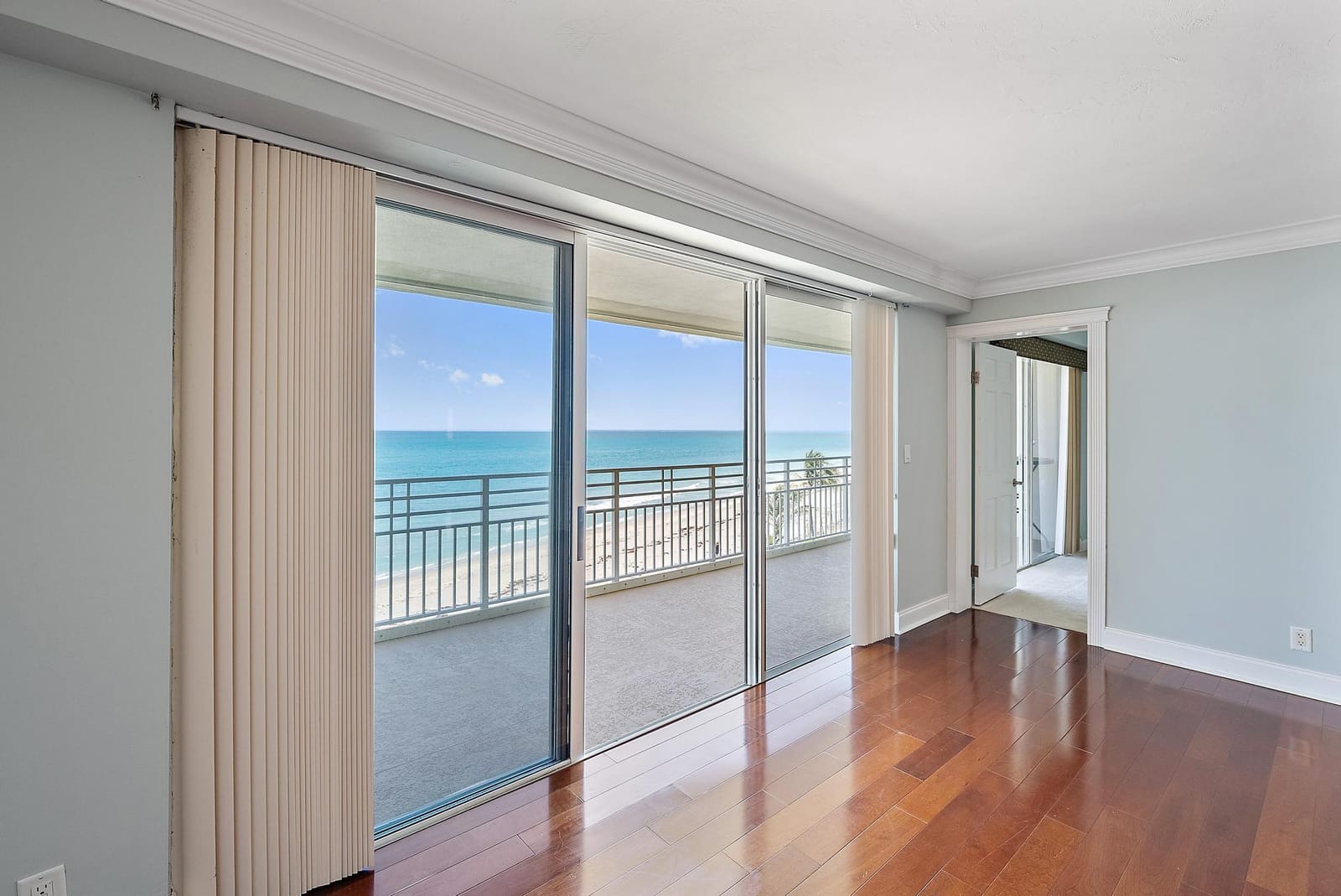 350 Beach Road 503 — photo 12