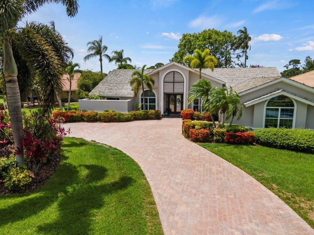 1153 SW Greenbriar Cove, Port St. Lucie, FL 34986
