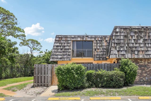 1660 Forest Lakes Circle D, sold in Forest Lakes, West Palm Beach, FL