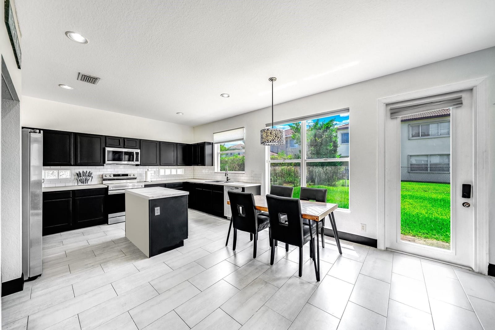 1029 Center Stone, Riviera Beach, FL 33404 photo 13