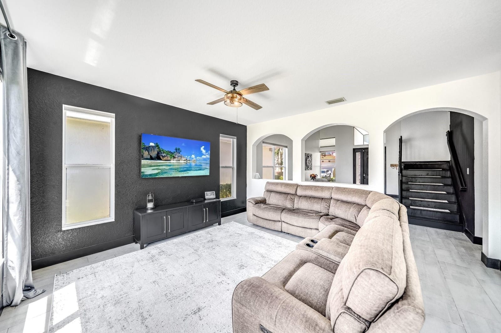 1029 Center Stone, Riviera Beach, FL 33404 photo 7