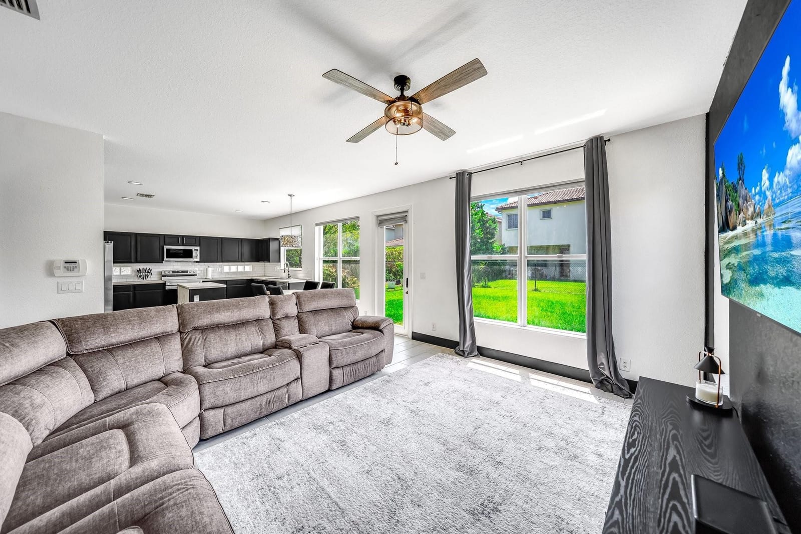 1029 Center Stone, Riviera Beach, FL 33404 photo 8