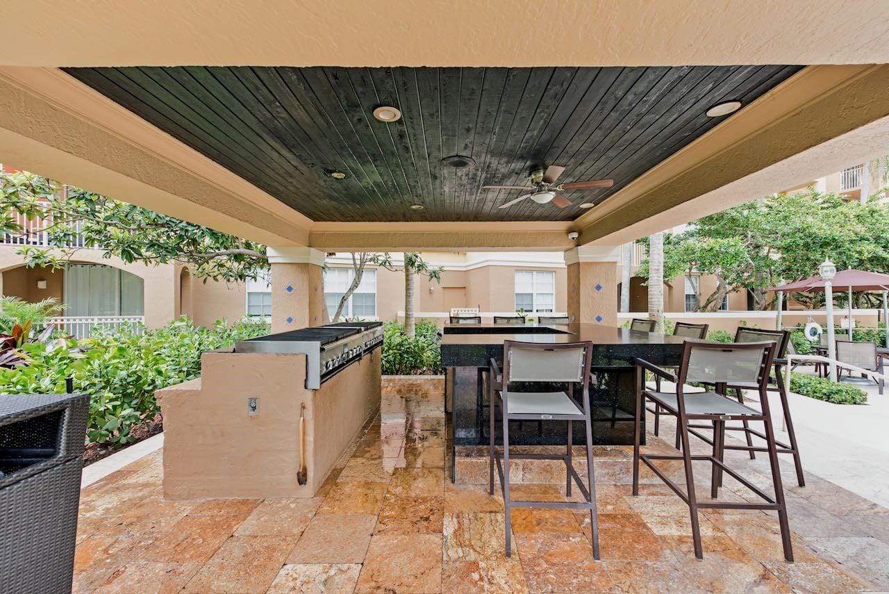 19501 E Country Club Drive 9507, Aventura, FL 33180 photo 25